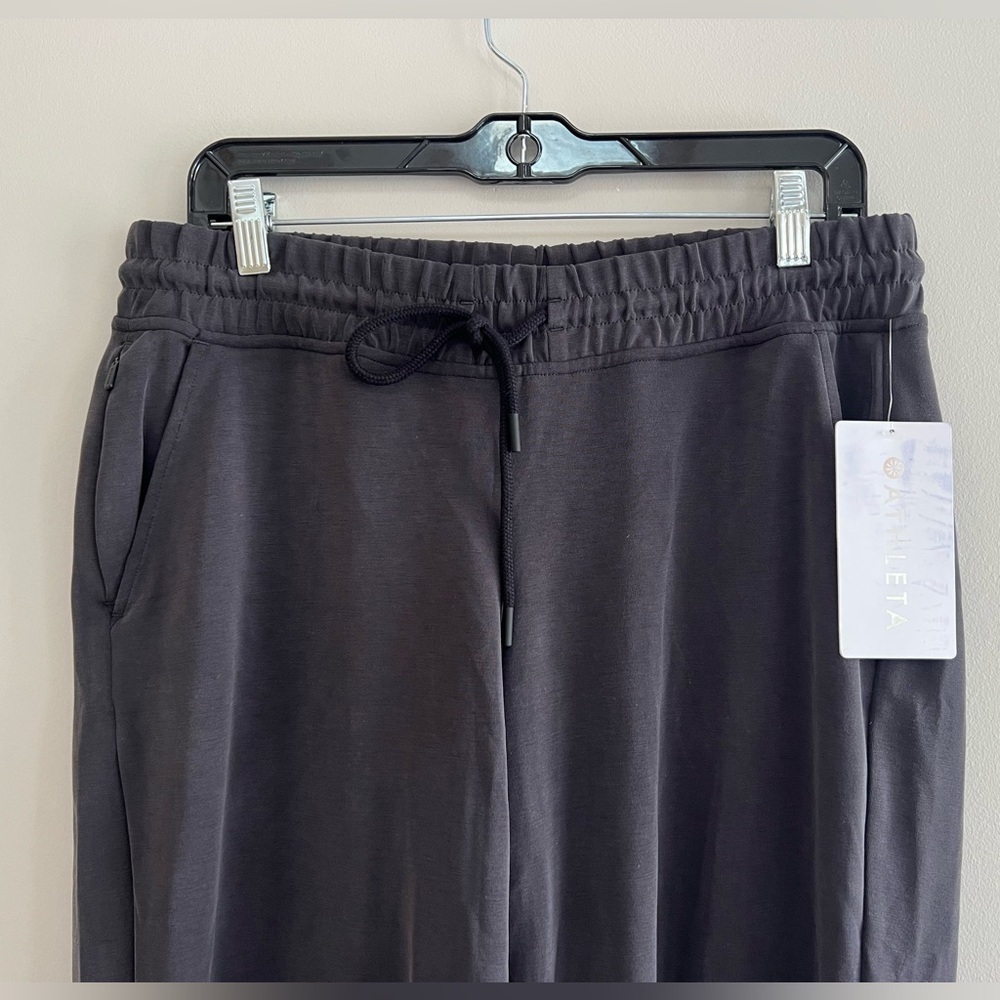 Athleta NWT Seasoft Mid Rise Straight Slightly Flared Lounge Pant, Black, M - Picture 5 of 15